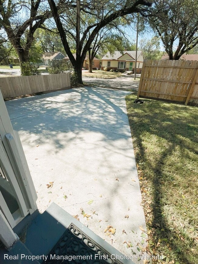 Building Photo - 1 br, 1 bath House - 1732 N Poplar
