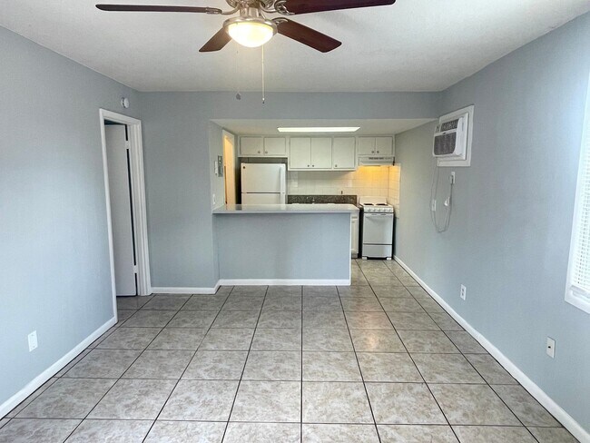 Building Photo - 1BD/1BA Apartment off Curry Ford in Henley...