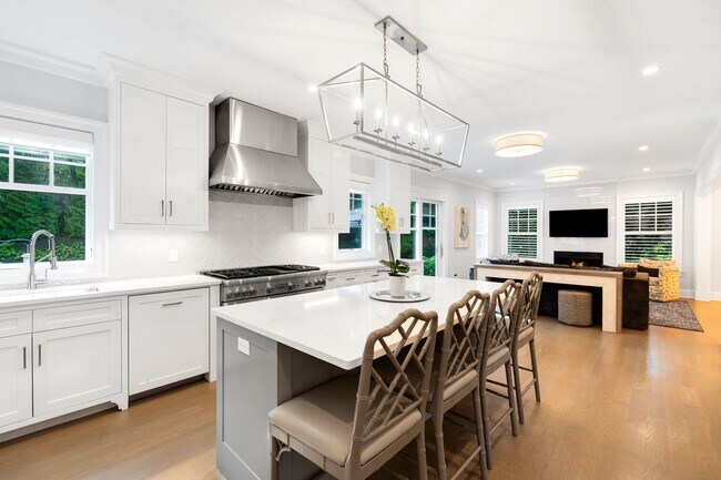 Foto del edificio - 53 Long Meadow Rd