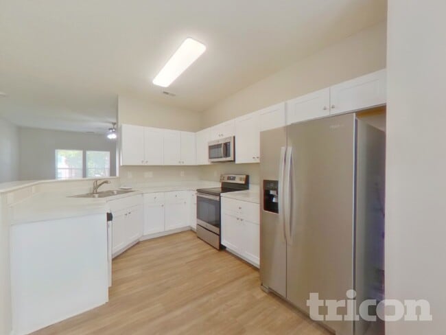 Building Photo - 1526 Jeffrey Bryan Dr