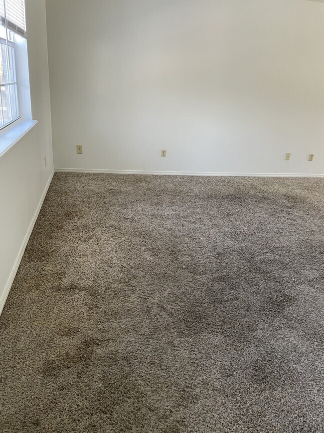 Foto del edificio - 902 W Oklahoma Ave