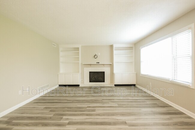 Building Photo - 805 Timber Creek Dr