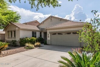 Building Photo - 4335 E Sleighbell Ln