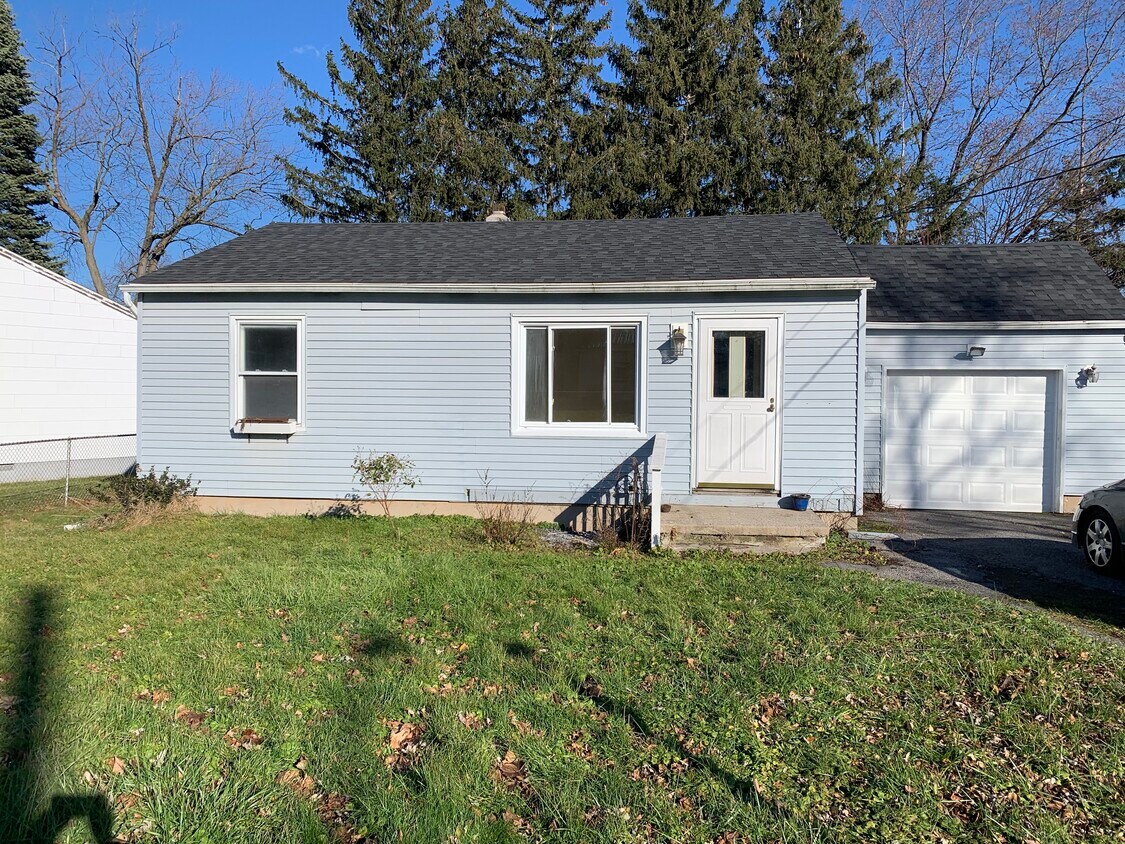 Exterior - 230 Ridge Ave