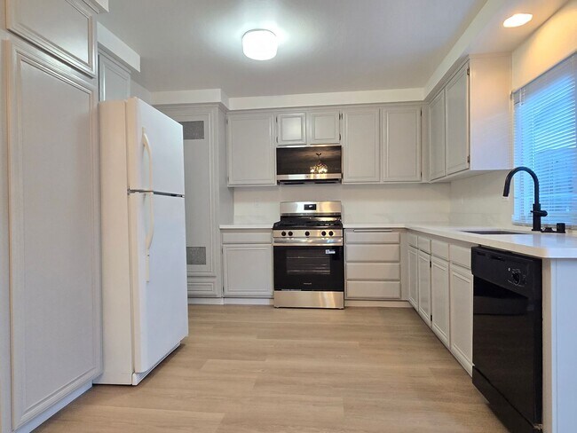 Foto del edificio - 4275 Dry Bed Ct