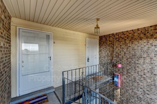 Building Photo - 4661 S Lowell Blvd