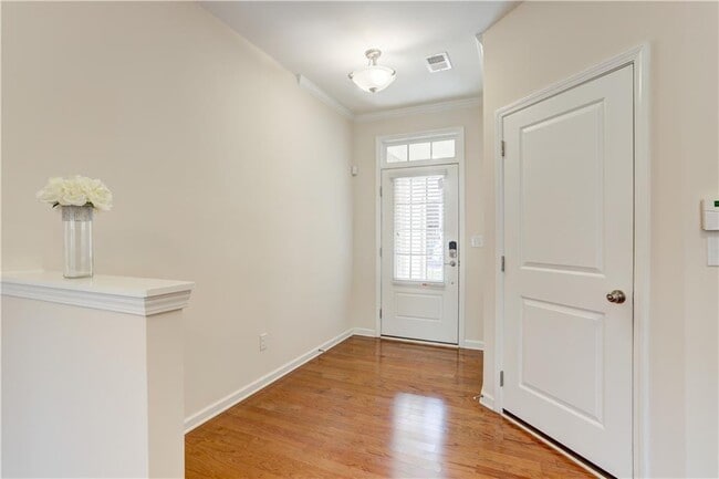 Foto del edificio - 3394 New Fawn Ln