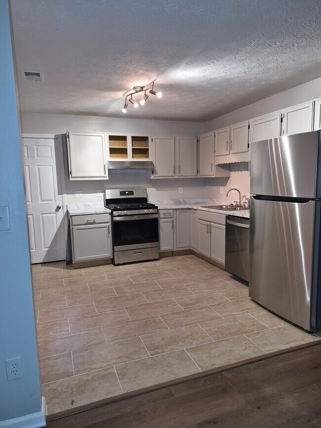 Building Photo - 7043 Hania Dr