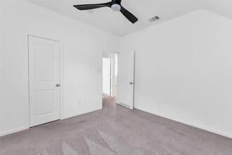 Building Photo - 1426 Northwood Blf Ln