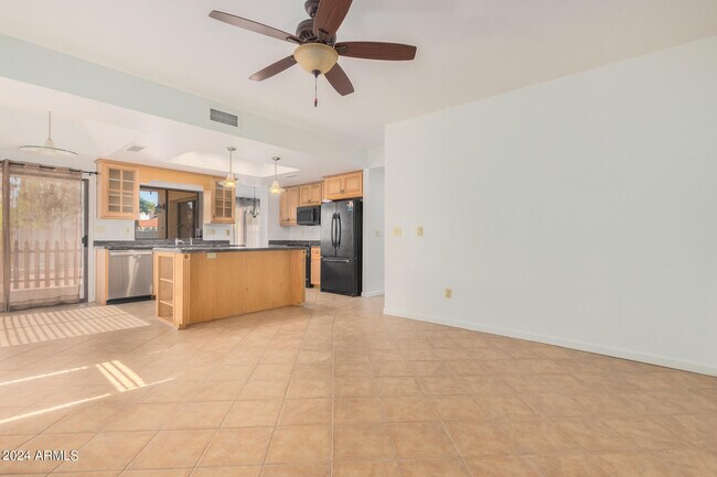 Foto del edificio - 816 E Forest Hills Dr