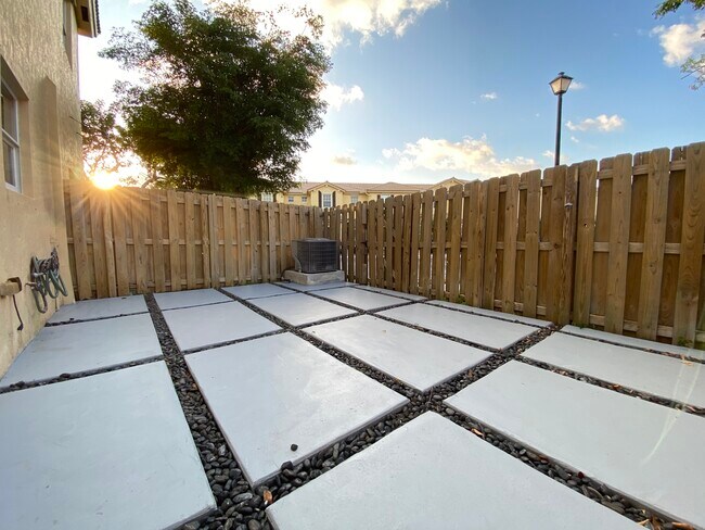 Foto del edificio - 9345 SW 220th St