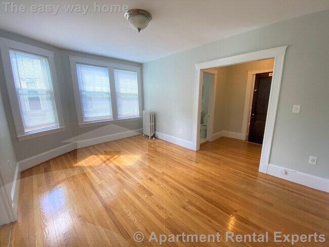 Foto del edificio - 156-158 Summer St Unit #414