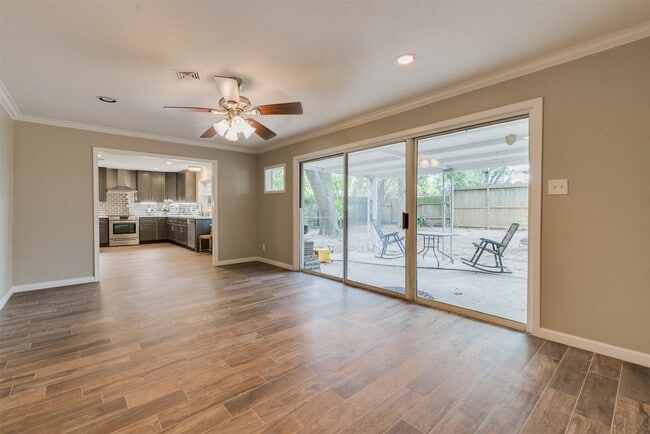 Foto del edificio - 5310 Carew St