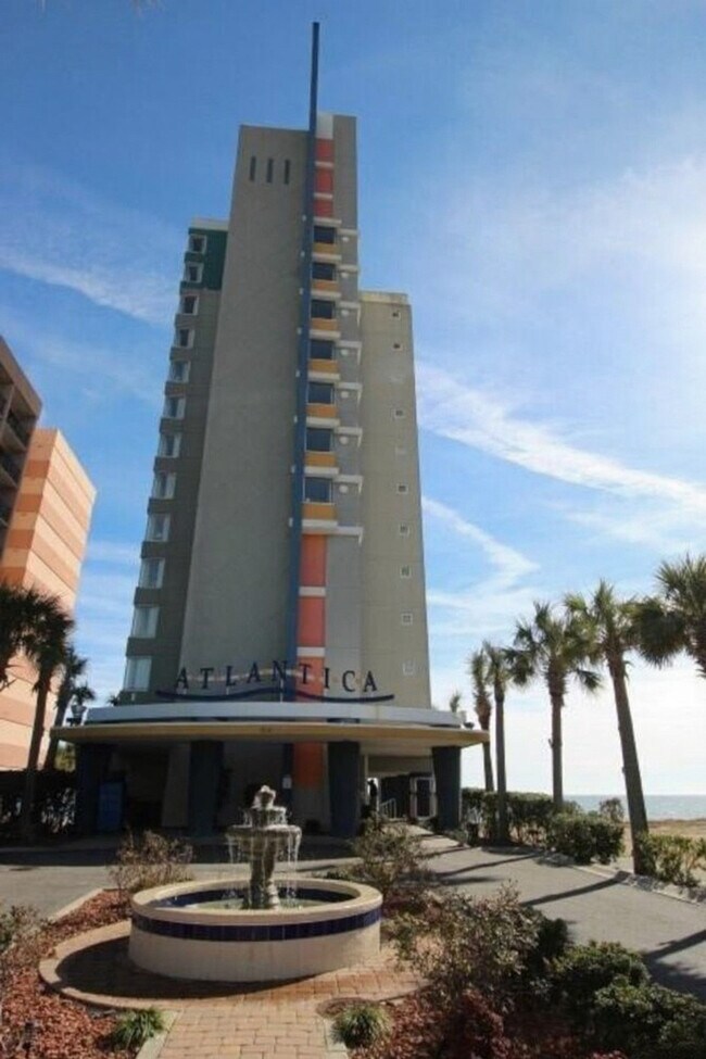 Foto del edificio - 647 N Creekside Dr