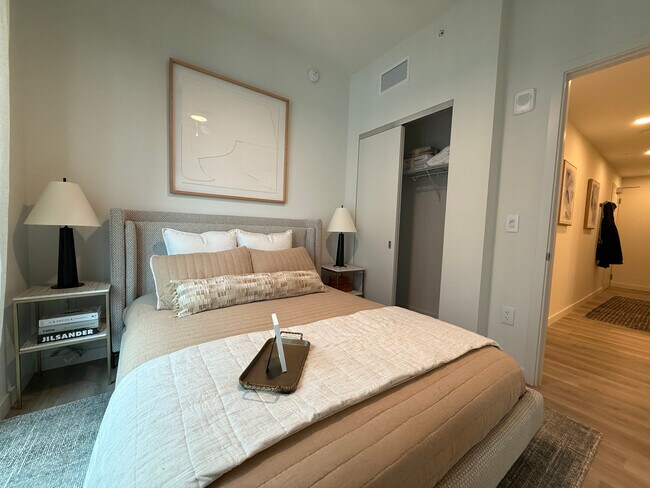 Foto del edificio - 285 NW 32nd St