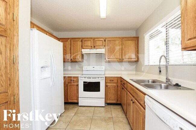 Foto del edificio - 21036 N 34th Dr