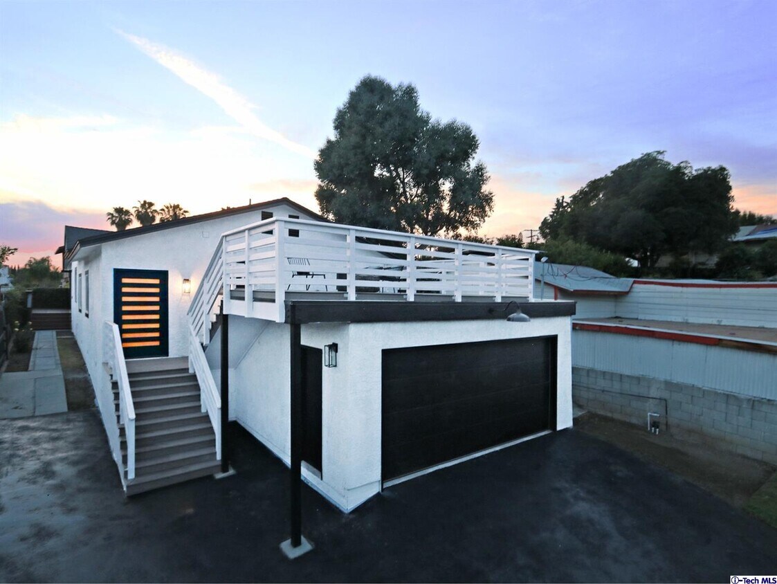Foto principal - 943 Farnam St