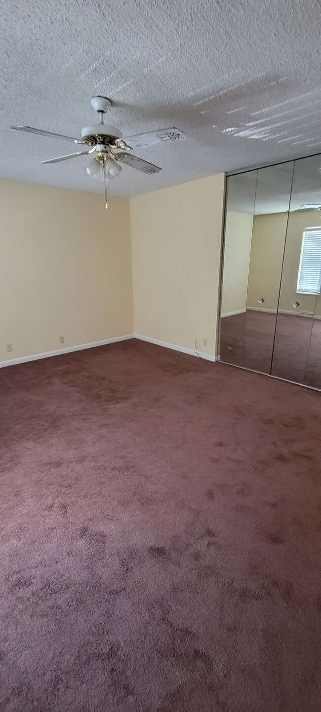 Building Photo - 5515 Country Dr