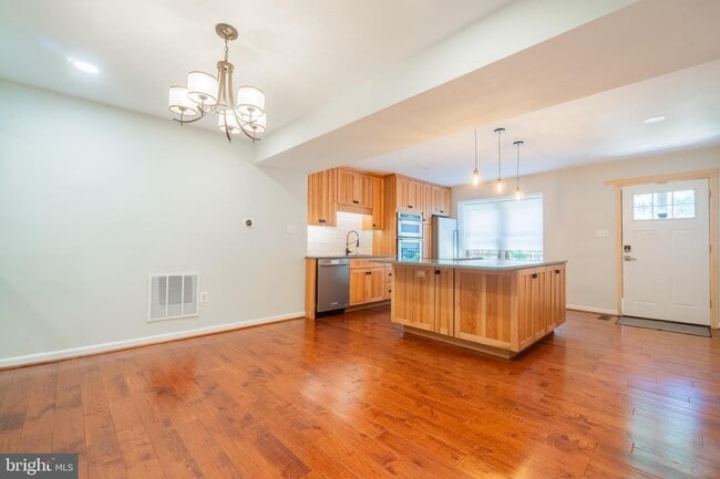 Building Photo - 11553 Pine Cone Ct
