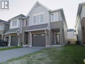 Building Photo - 531 Sonmarg Cres