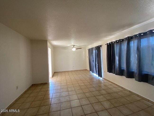 Building Photo - 74 NW Cargil Pl