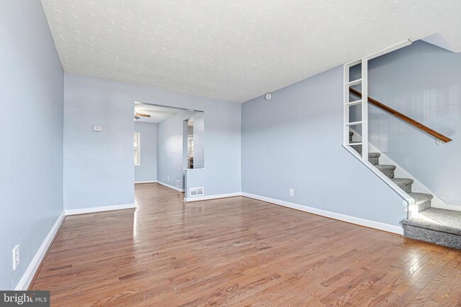 Building Photo - 7532 Rabon Ave