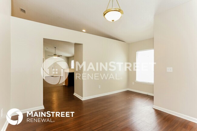 Foto del edificio - 8566 Maple St