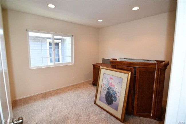 Building Photo - 4 br, 3 bath House - 18 Kendall St