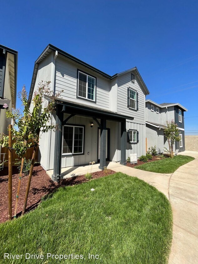 Primary Photo - 4 br, 2.5 bath House - 5032 Palaside Dr