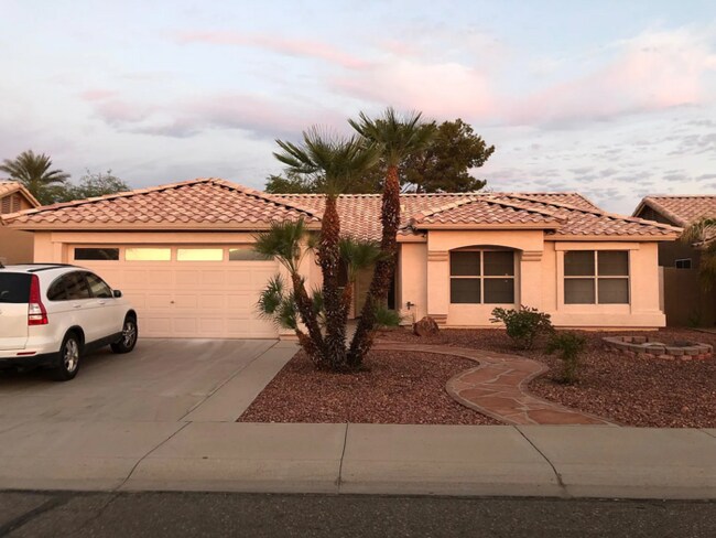 Foto del edificio - COMING SOON! 3 Bed/ 2 Bath Home in Arrowhead Lakes