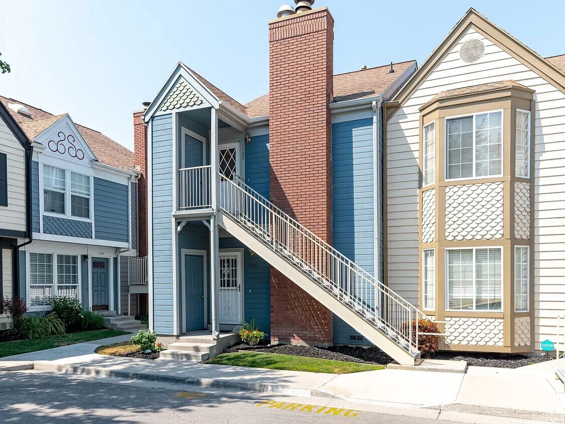 Front of Condo - 1396 W Telegraph Hill Dr