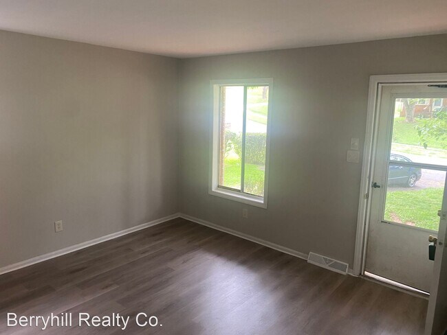 Building Photo - 3 br, 1 bath House - 701 Echodale Dr.