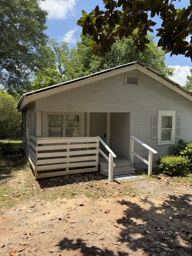Photo - 517 VICKERSTAFF ST AUBURN AL 36832