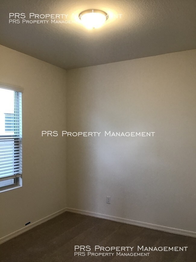 Foto del edificio - "The Parks" Available Now!