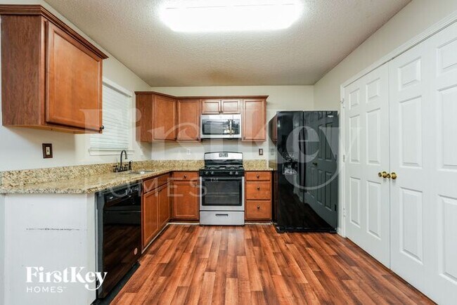 Foto del edificio - 6304 Kendra Ln