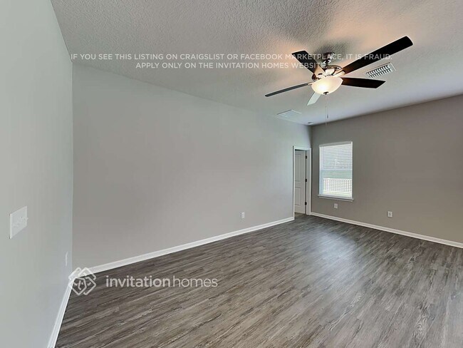 Foto del edificio - 11440 64th St E