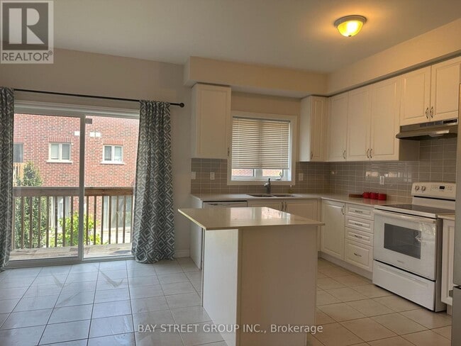 Building Photo - 112 Gordon Cir