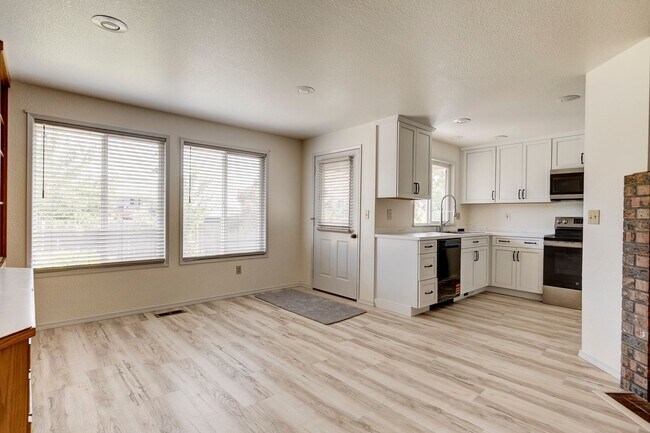 Foto del edificio - Charming & Updated 3-Bedroom Home