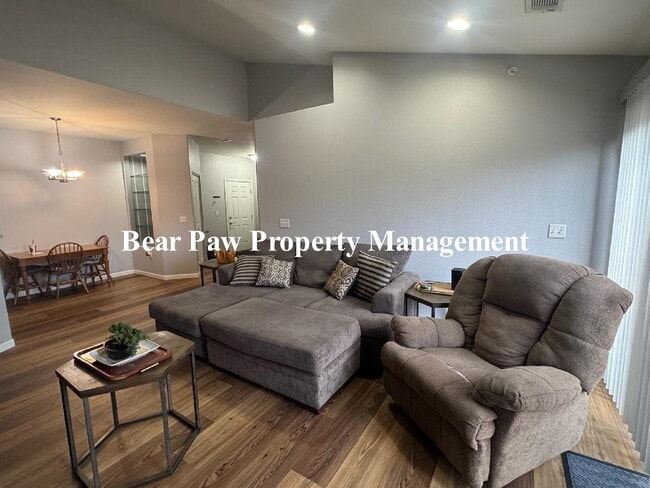 Building Photo - Nice Condo in Littleton!  Close to C470 an...