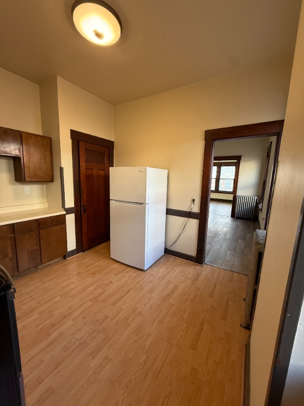 Foto del edificio - 329 Taylor Ave