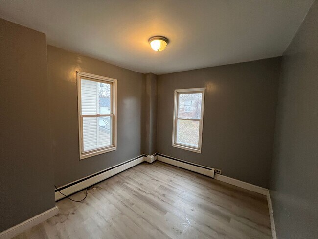 Building Photo - 1314-1316 Penn Avenue