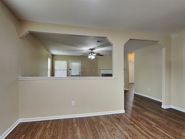 Building Photo - 8102 Sweetstone Bluff Ln