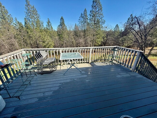 Foto del edificio - 14009 Bitney Springs Rd