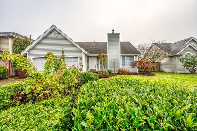 Building Photo - Rambler 3 Bedroom 2 Bath Fenced Yard - Orting