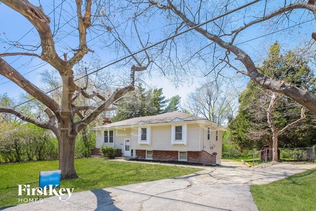 Foto del edificio - 3720 NE Antioch Rd