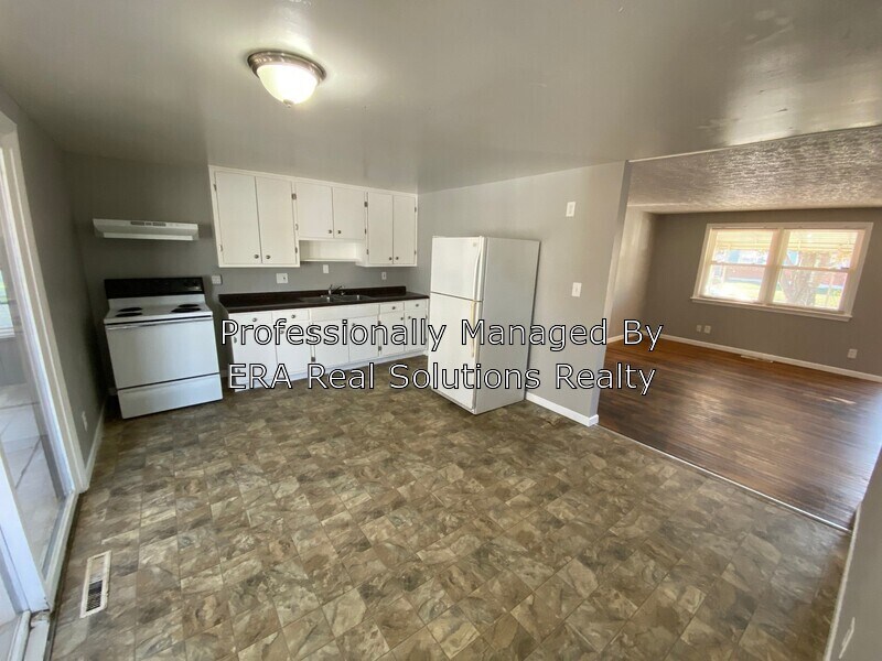 Primary Photo - 2844 Addison Dr