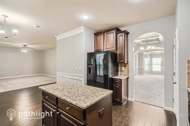 Foto del edificio - 3539 Lake End Dr