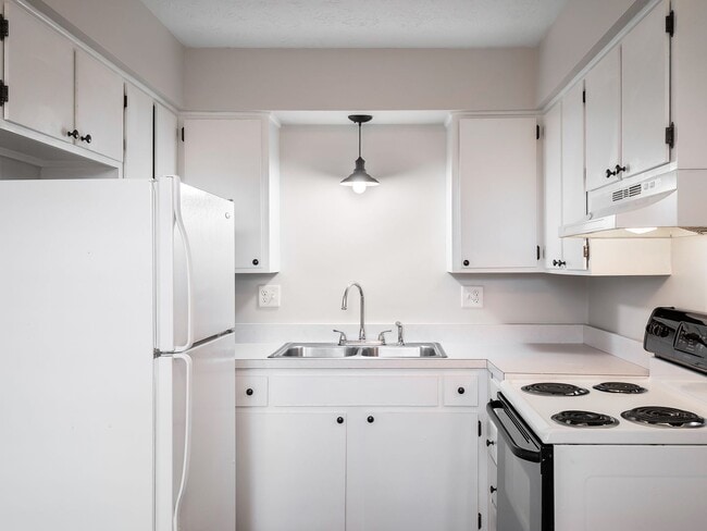 Interior Photo - Delta 77 Apartments