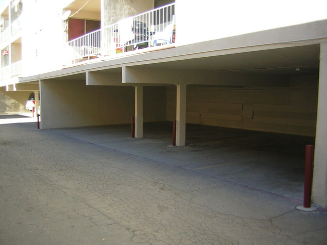 Parking Area - Casa Blanca