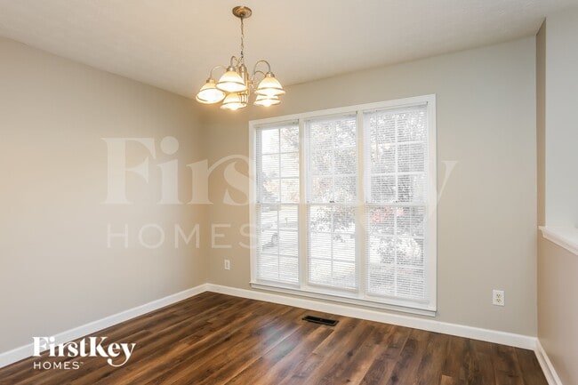 Building Photo - 268 Yellowstone Dr